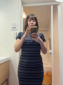 SarikoLovesSex Webcam Show