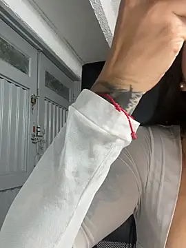 Francesca_Skuirt Pertunjukan Webcam