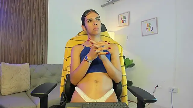 EmmaBlake1 webcam show