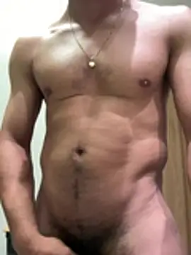 kzado37 Show in webcam