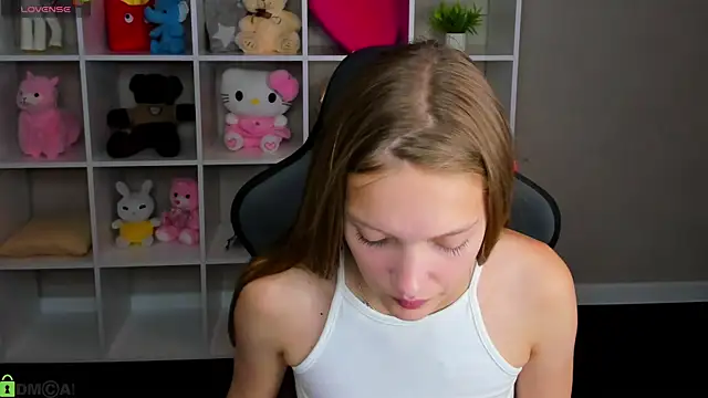 Neelly_Collins: απευθείας συνομιλία ΧΧΧ