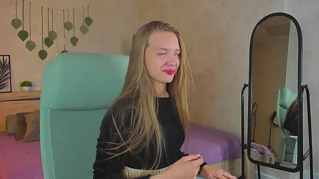 Neelly_Collins: απευθείας συνομιλία ΧΧΧ