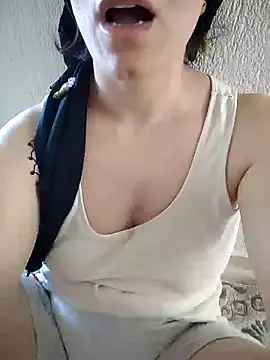hazal81 Adlı Modelin Web Kamerası Şovu