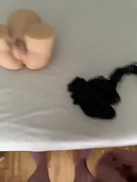 hairycockaustria: διαδικτυακό σόου στην κάμερα