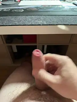 Show modela hairycockaustria na web-kameri