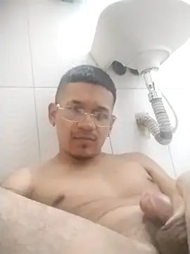 Show modela _Paisaa_HardHot na web-kameri