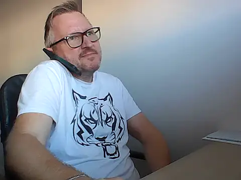 Excalibur82 Pertunjukan Webcam