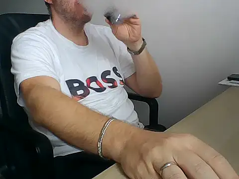 Show modela Excalibur82 na web-kameri
