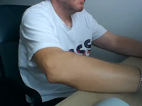 Excalibur82 Pertunjukan Webcam