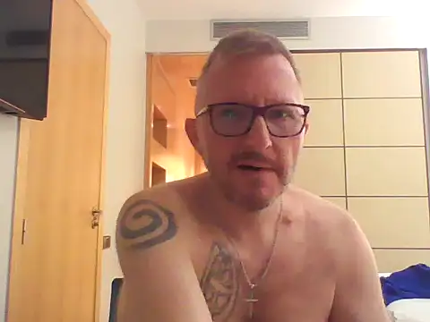 Show de Excalibur82 na webcam