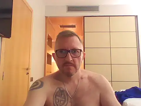 Excalibur82 Webcam Show