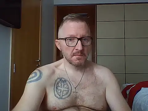 Excalibur82 Шоу с уебкамера