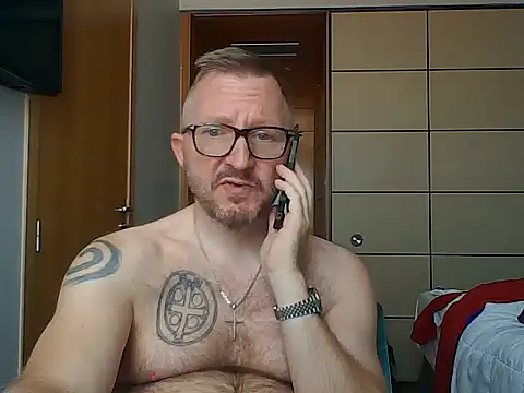 Excalibur82's Webcam Show