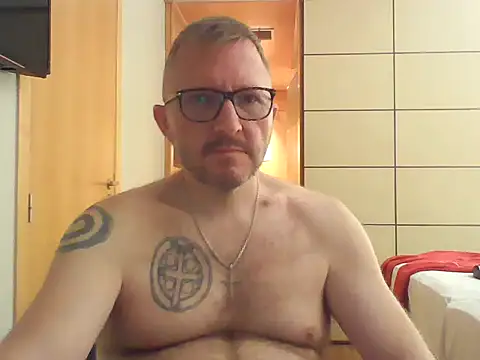 Excalibur82's Webcam Show