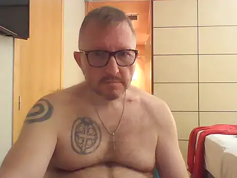 Excalibur82 Шоу с уебкамера