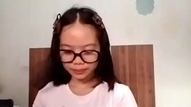 CrissyDeshaies Pertunjukan Webcam
