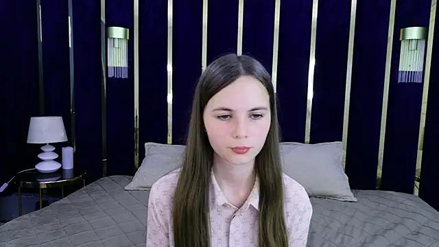 Thalia_Croft Adlı Modelin Canlı XXX Sohbeti