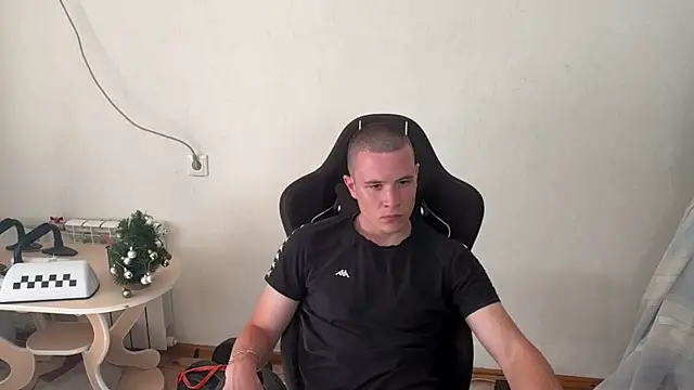 Forest_ranger_999 Webcam Show