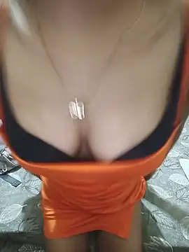yourdarling2000 Show in webcam