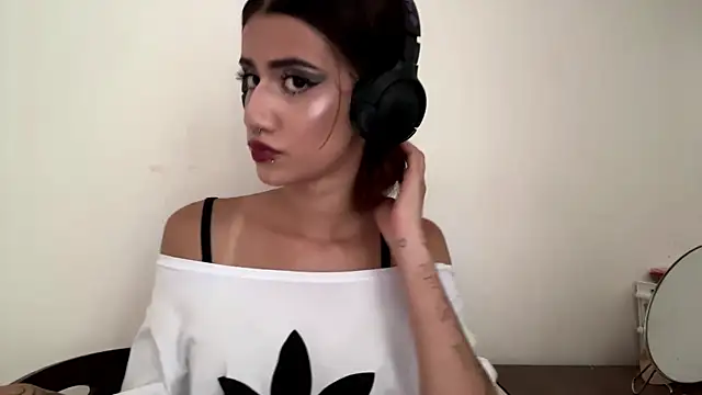 JuliaPierce Live XXX-Chat