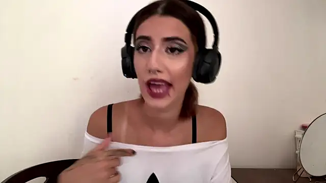 JuliaPierce Webcam show