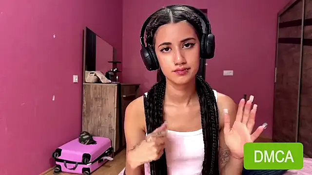 عرض كام JuliaPierce