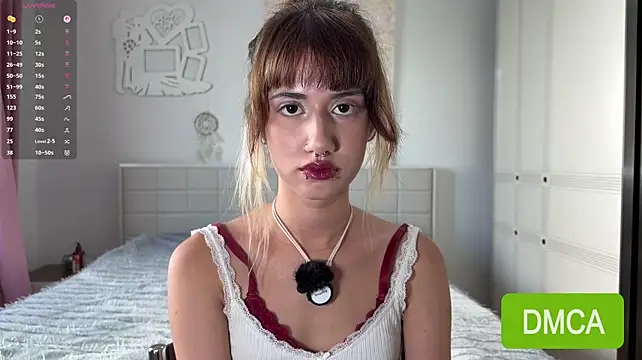 Chat XXX en directo de JuliaPierce