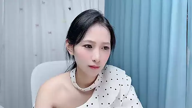 LZL68's Live XXX Chat