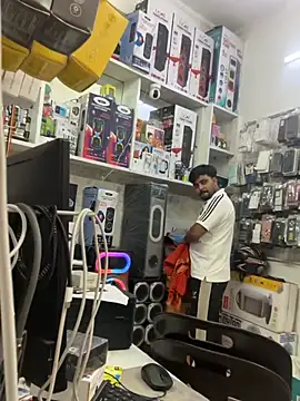 Subham2xx Webcam show