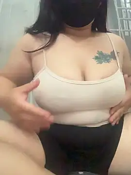 Henny_iu Pertunjukan Webcam