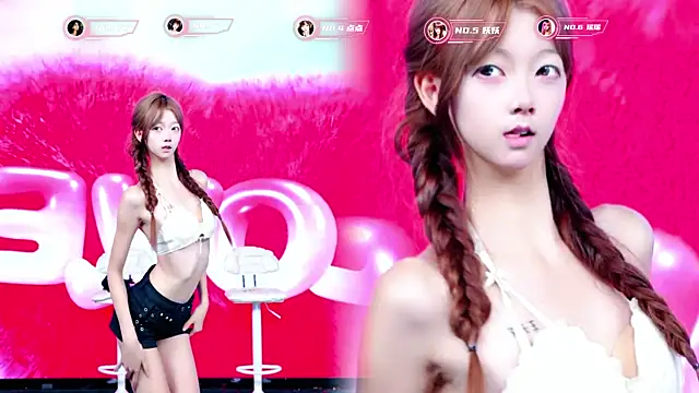 Chanel-001 Show in webcam