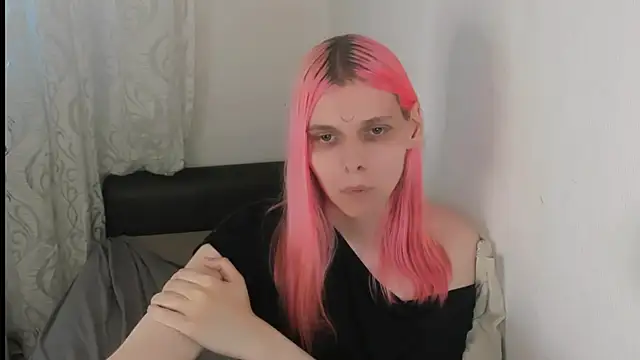 Pokazy przed kamerką – LunaPink69
