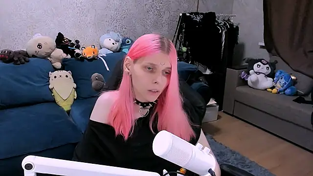 Show modela LunaPink69 na web-kameri
