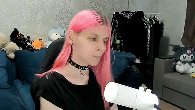 LunaPink69's Webcam Show