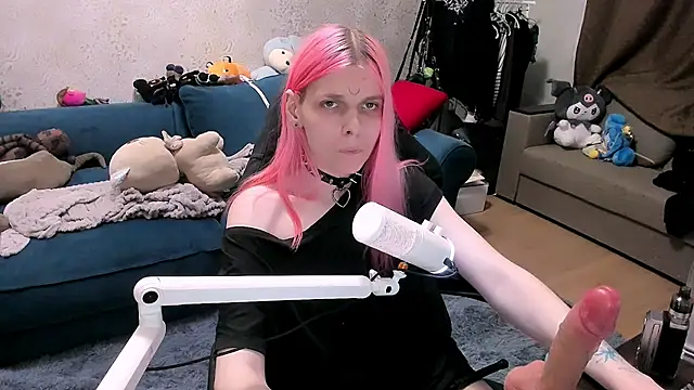 LunaPink69: διαδικτυακό σόου στην κάμερα
