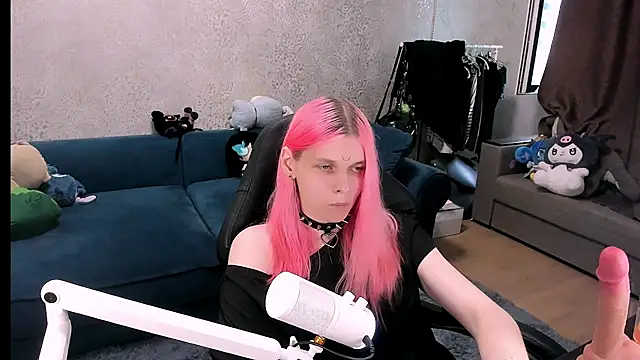 LunaPink69 webcam show