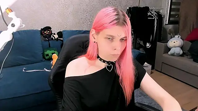Show modela LunaPink69 na web-kameri