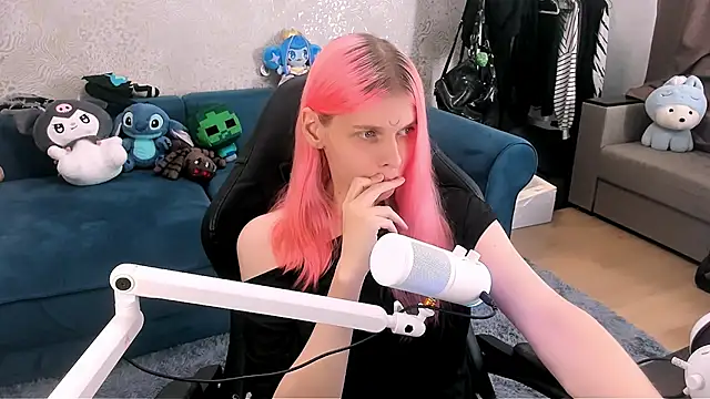 LunaPink69's Webcam Show