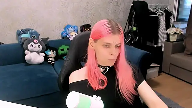 LunaPink69 Show in webcam