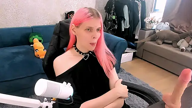 LunaPink69 webcam show