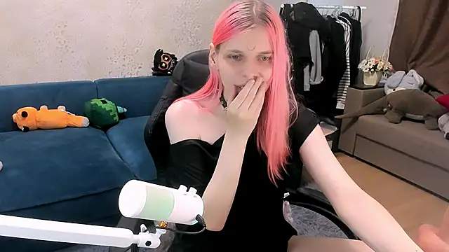 LunaPink69 webcam show