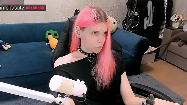 LunaPink69 Show in webcam
