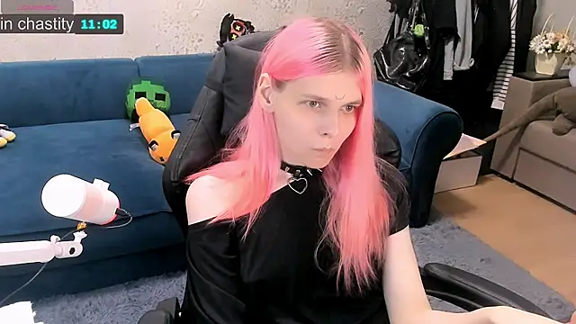 Pokazy przed kamerką – LunaPink69