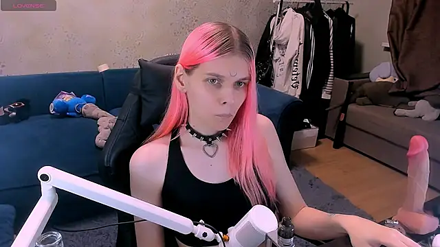 Show modela LunaPink69 na web-kameri