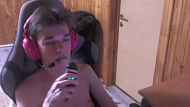 Harry_gray_n Webbikameraesitys