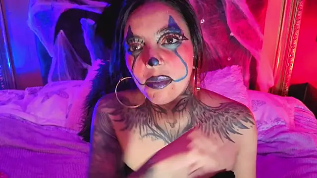 Gahia_Thompson élő XXX-chatje