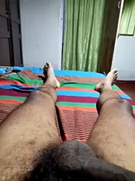 Show modela SlNotybo na web-kameri