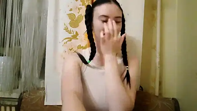 عرض كام SARACUTIELOL