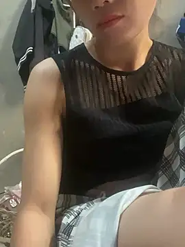 quyquy01's Live XXX Chat