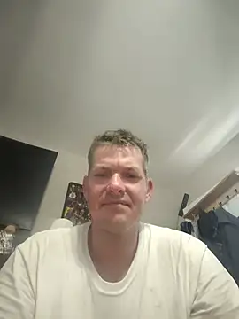 manlysissyslave webcam show
